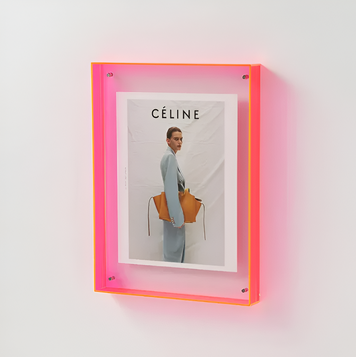 Seravina Acrylic Floating Photo Frame