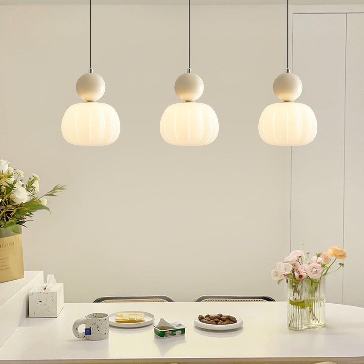 Yedra Organic Acrylic Pendant Lamp