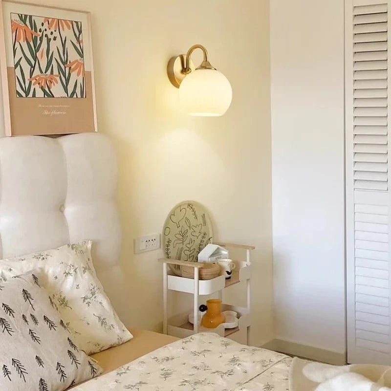 Quashion Ribbed Glass Wall Lamp