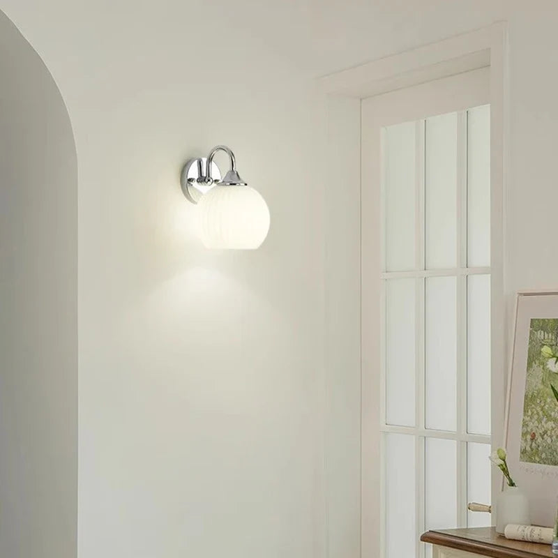 Quashion Ribbed Glass Wall Lamp